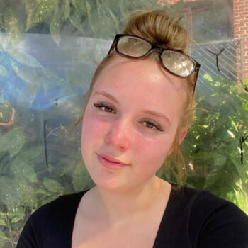 Babysitter in Crowthorne: Alannah