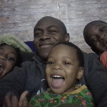 Babysitting job in Hull: babysitting job Adolphous