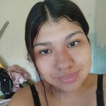 Babysitter in Santa Cruz: Sheyla