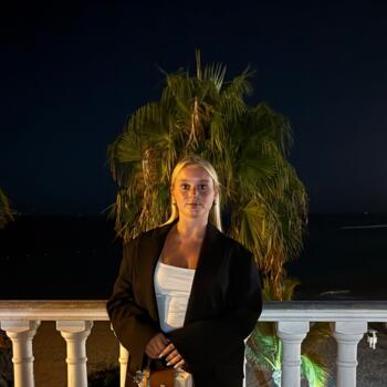 Babysitter Antwerp: Ashley Lloyd-Belmans
