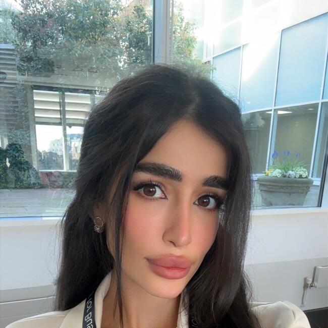 Babysitter in London: Ameera