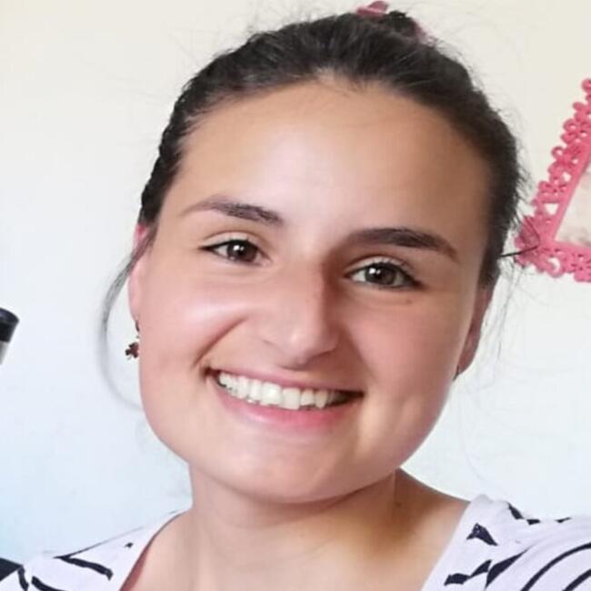 Babysitter in Montevideo: Melani
