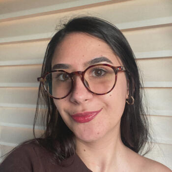 Babysitter in São José dos Campos: Geovana