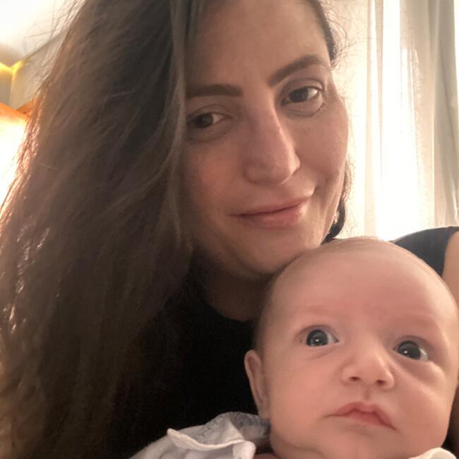 Emprego de babá em São Leopoldo: Riana