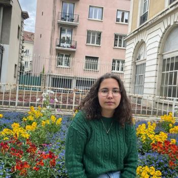 Baby-sitter in Saint-Martin-le-Vinoux: Lola