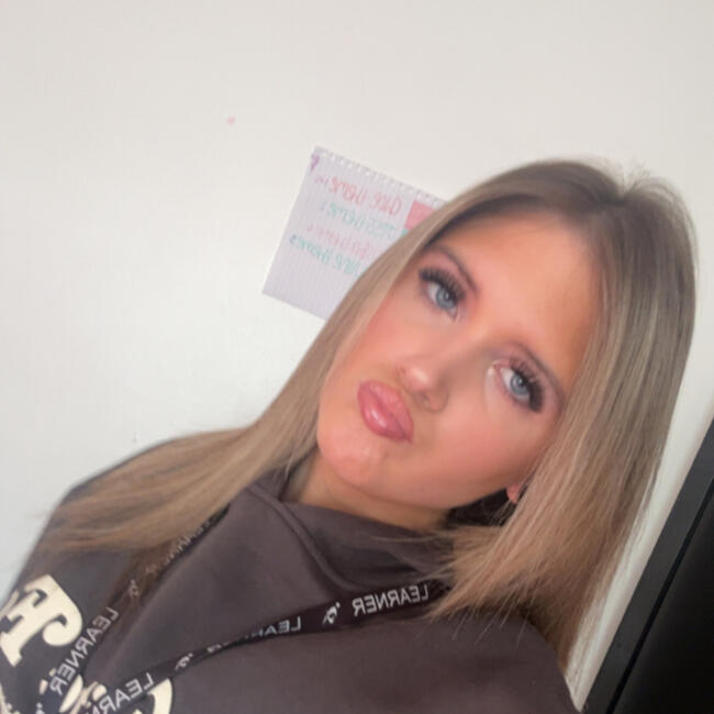 Babysitter in Bilston: Lilly-Mae