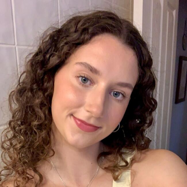 Babysitter in Newcastle: Claudia