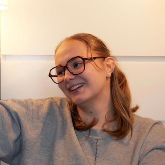 Babysitter in Grenoble: Eva