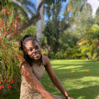 Babysitter in Kingston: Ashley