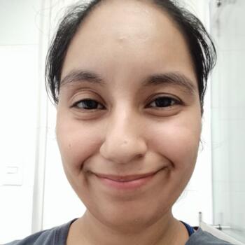 Niñera en Comas (Departamento de Lima): Leandra