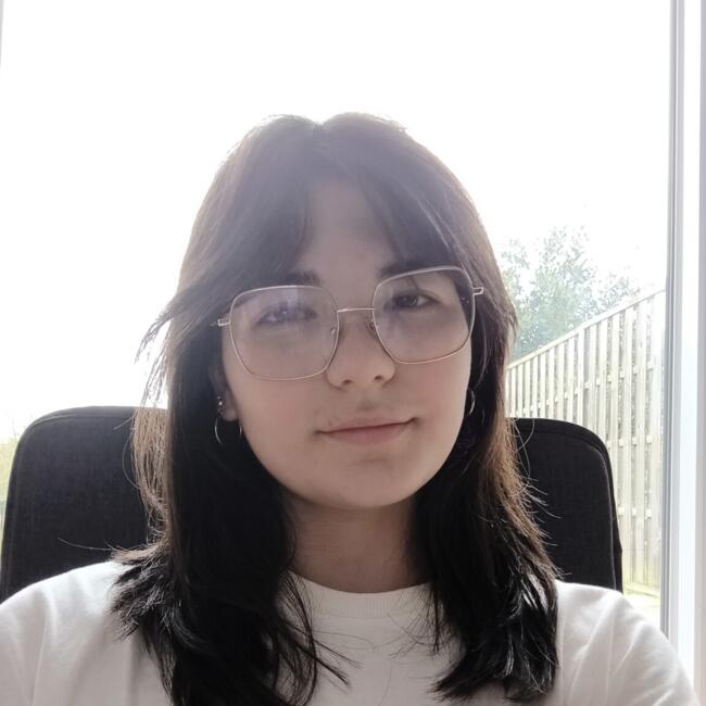 Babysitter in Charleval (Normandie): Manon