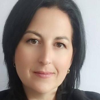 Детегледачка София: Оксана