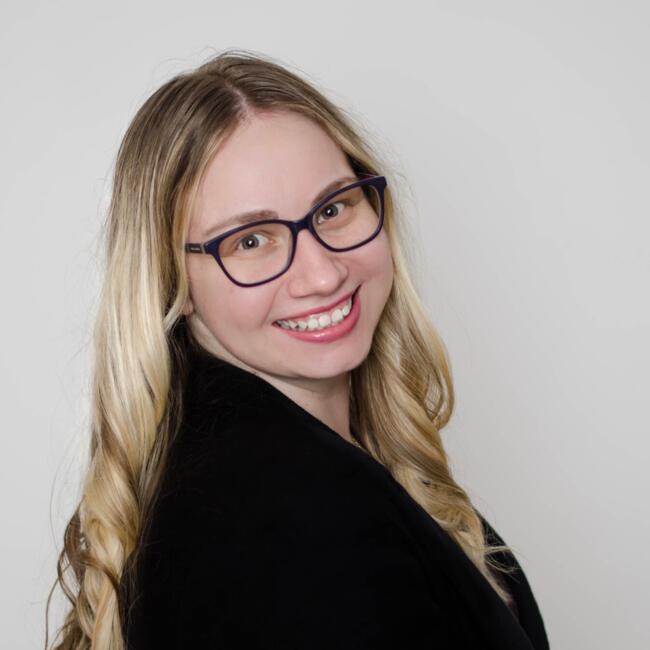 Bébiszitter Győr területén: Evelin Mónika