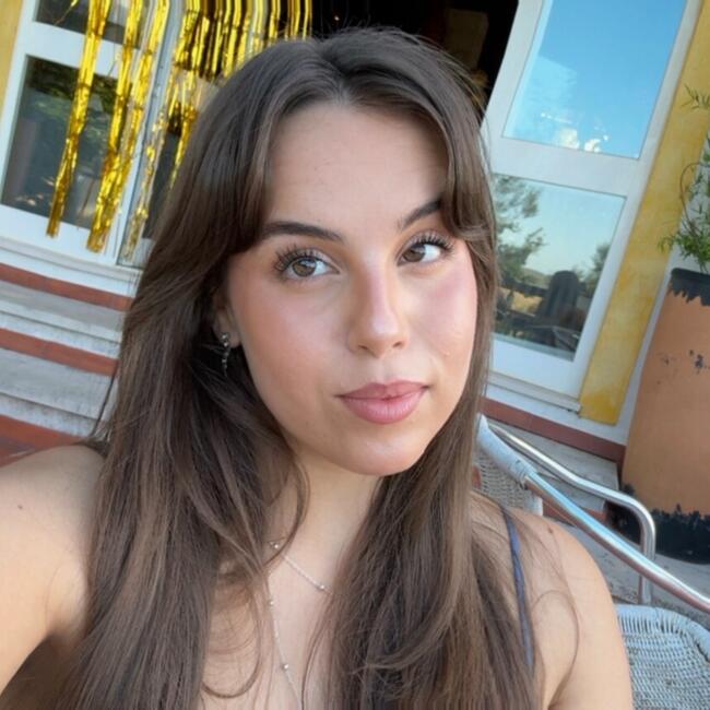 Babysitter in Sintra: Jasmyn Lima
