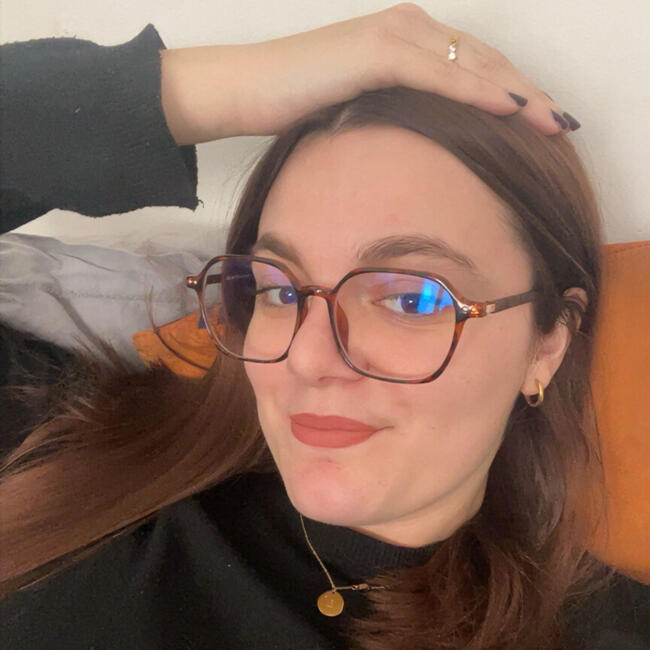 Babysitter in Pézilla-la-Rivière: Lola