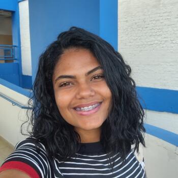 Babysitter in Governador Valadares: Raissa