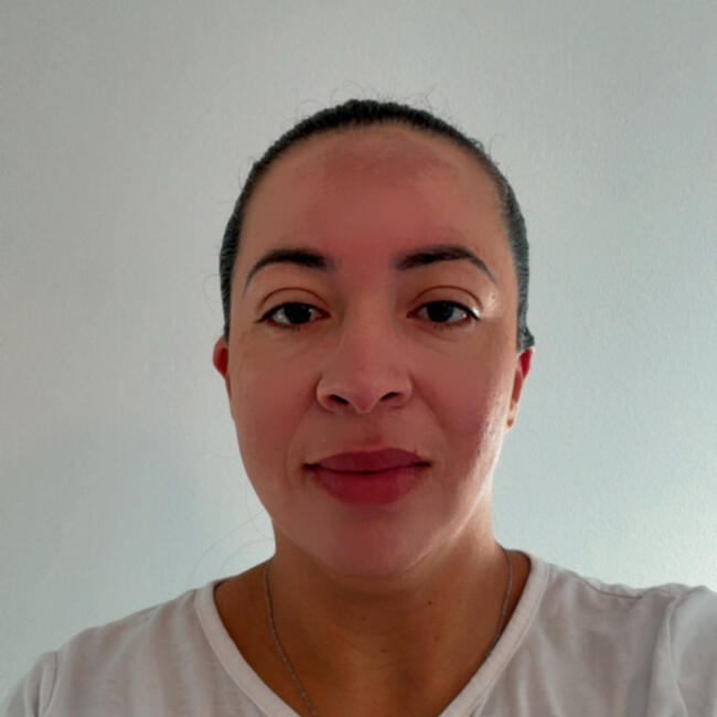 Babysitter in Arujá: Vanessa