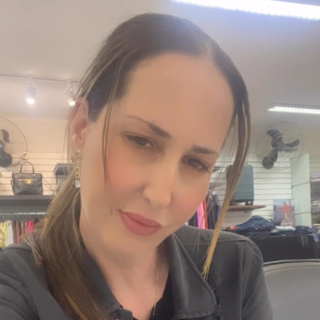 Babysitter in Americana: Adriana