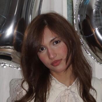 Babysitter in Enschede: Elnaz