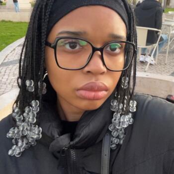 Babysitter Torcy: Angela