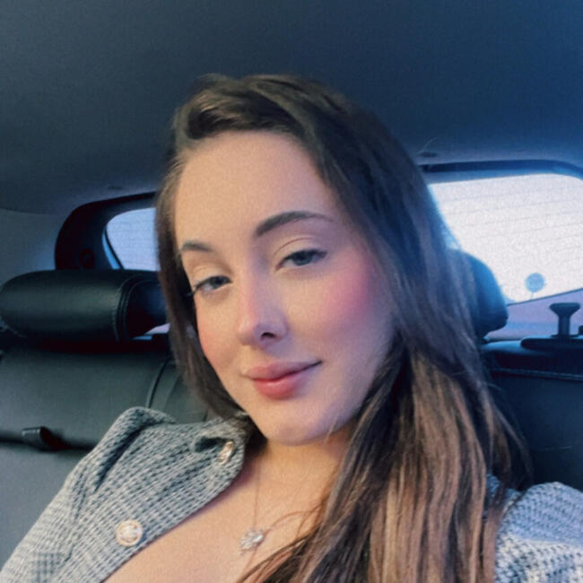 Babysitter in Biguaçu: Ana Carolina