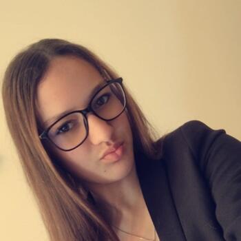 Babysitter in Moulins: Kélya