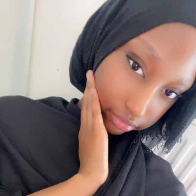 Babysitter in Freneuse: Fatimata