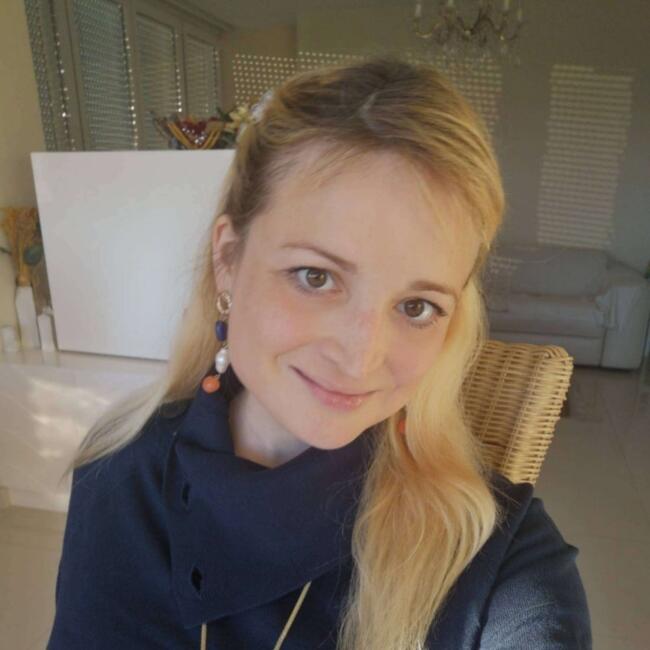 Babysitting job in Valencia: Leslie