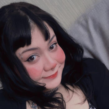 Babysitter in Suzano: Isis