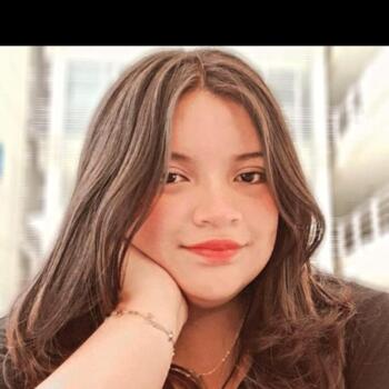Babysitter in Ojo de Agua: Vanessa