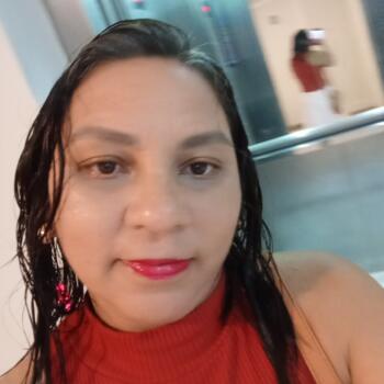 Babá em Fortaleza: Deusiane