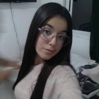 Babysitter in San Carlos: Leticia
