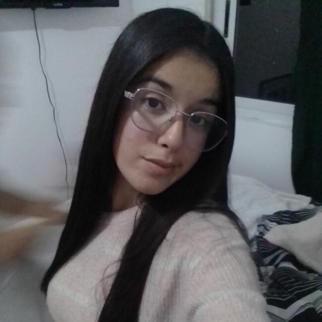 Babysitter in San Carlos: Leticia