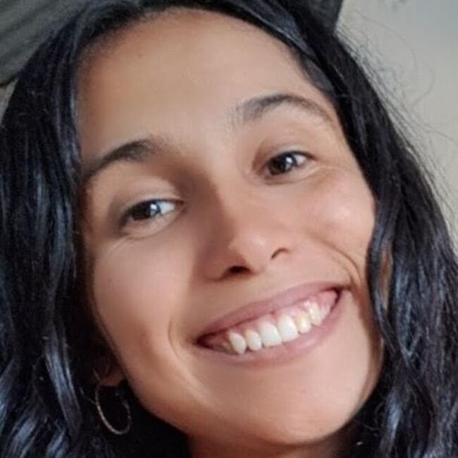 Babysitter in Ciudad de la Costa: Cristina