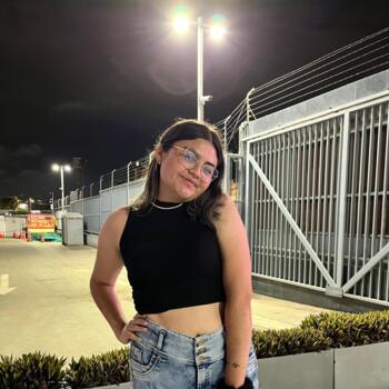 Babysitter in José Leonardo Ortiz: Noemi