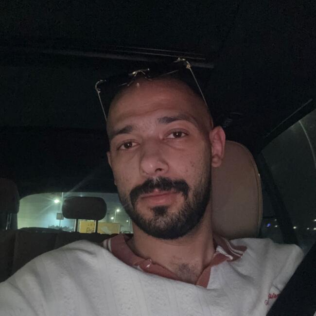 وظيفة جليسة أطفال في شرم الشيخ: KHALED