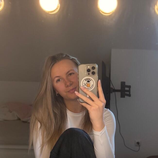 Babysitter in Mönchengladbach: Emma