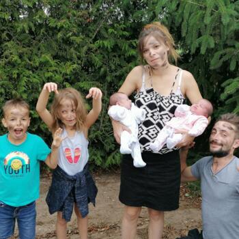 阿盖诺 的居家保母工作: 臨時保母工作 Sarah