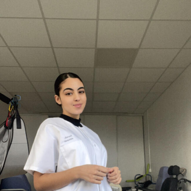 Babysitter in Audincourt: Farah