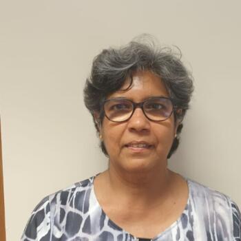 Babysitter in Etterbeek: Sandhya