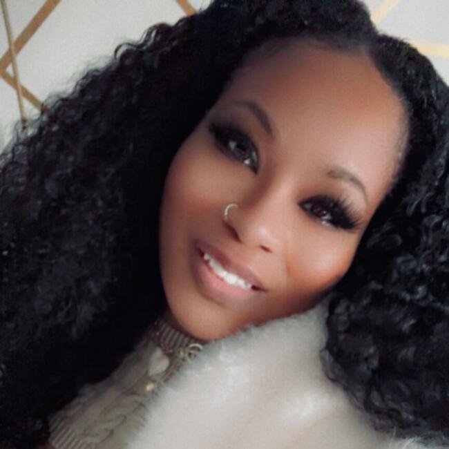 Babysitter in Suitland: Rena