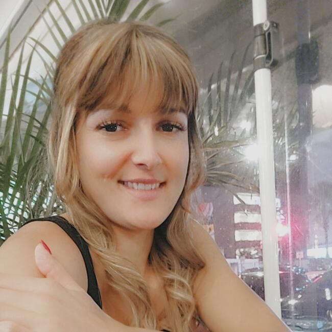 Babysitter in Banstead: Hannah