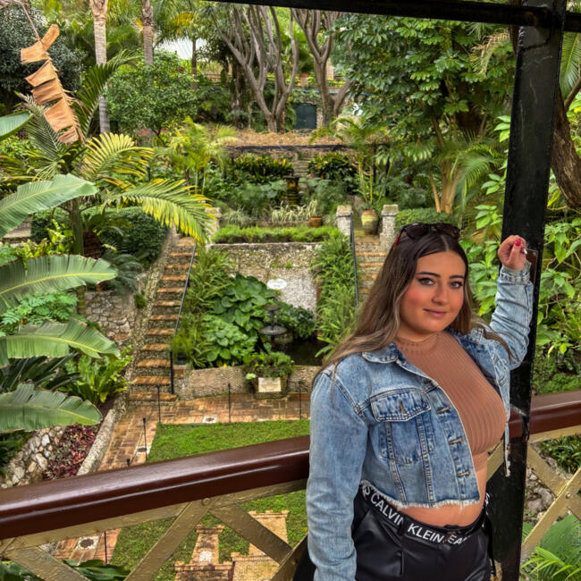 Babysitter in Churriana de la Vega: Rocio