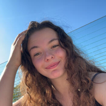 Babysitter in Languidic: Margaux