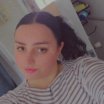 Babysitter in Napier City: Maria