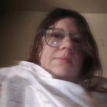 Babysitter in Bakersfield: Nicole