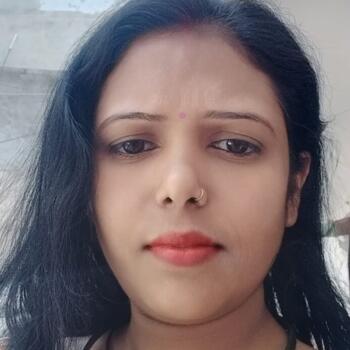 Babysitter Delhi: Rekha