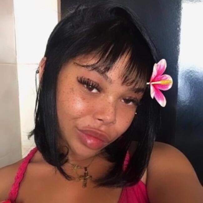 Babysitter in Belo Horizonte: Emanuelle