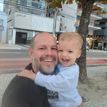 Babysitting job in Tijucas: babysitting job Fabio