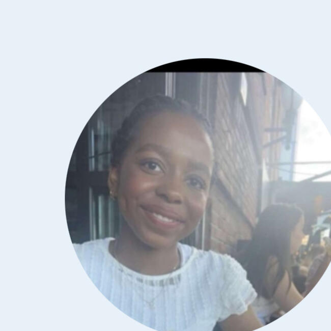 Babysitter in London: Nicole